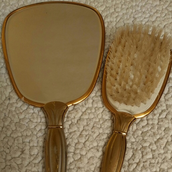 Vintage Vanity Brush and Mirror Vanity Set - Picture 5 of 5